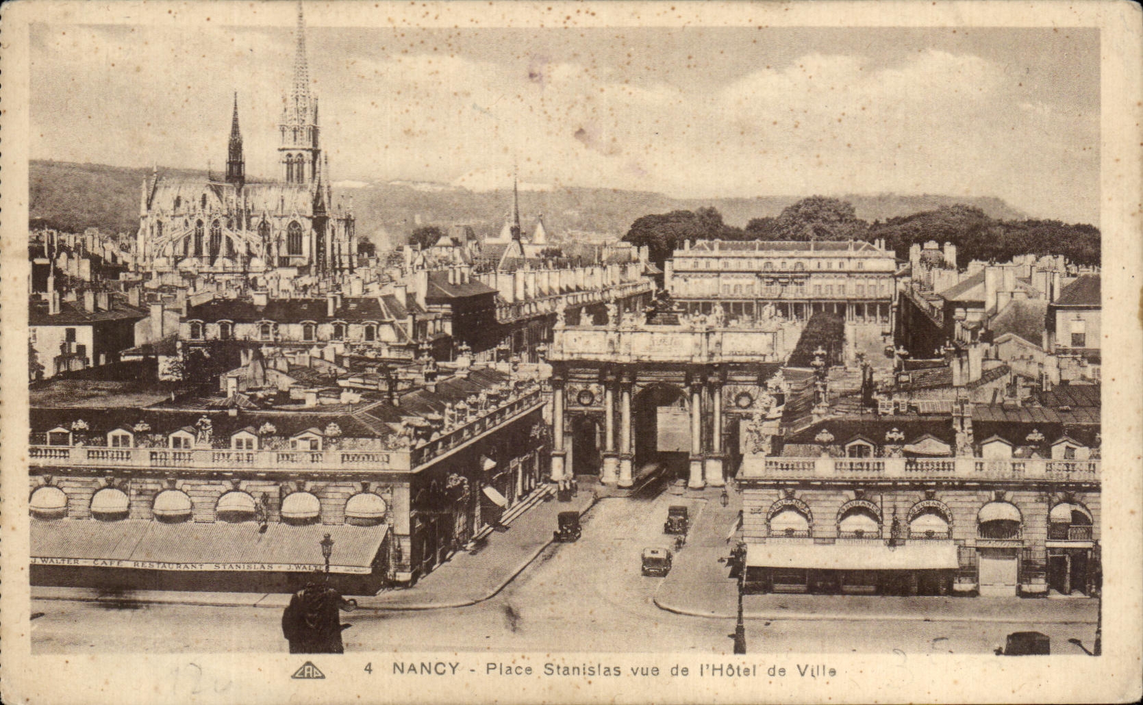CPA Nancy Place Stanislas vue de L'hotel de Ville