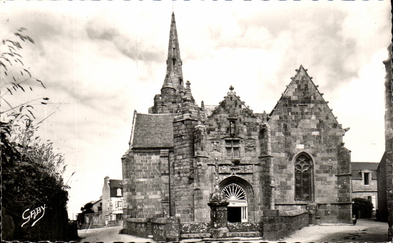 Kirche von Châtellet-de-la-Clarté — allgemeiner Blick — Saby