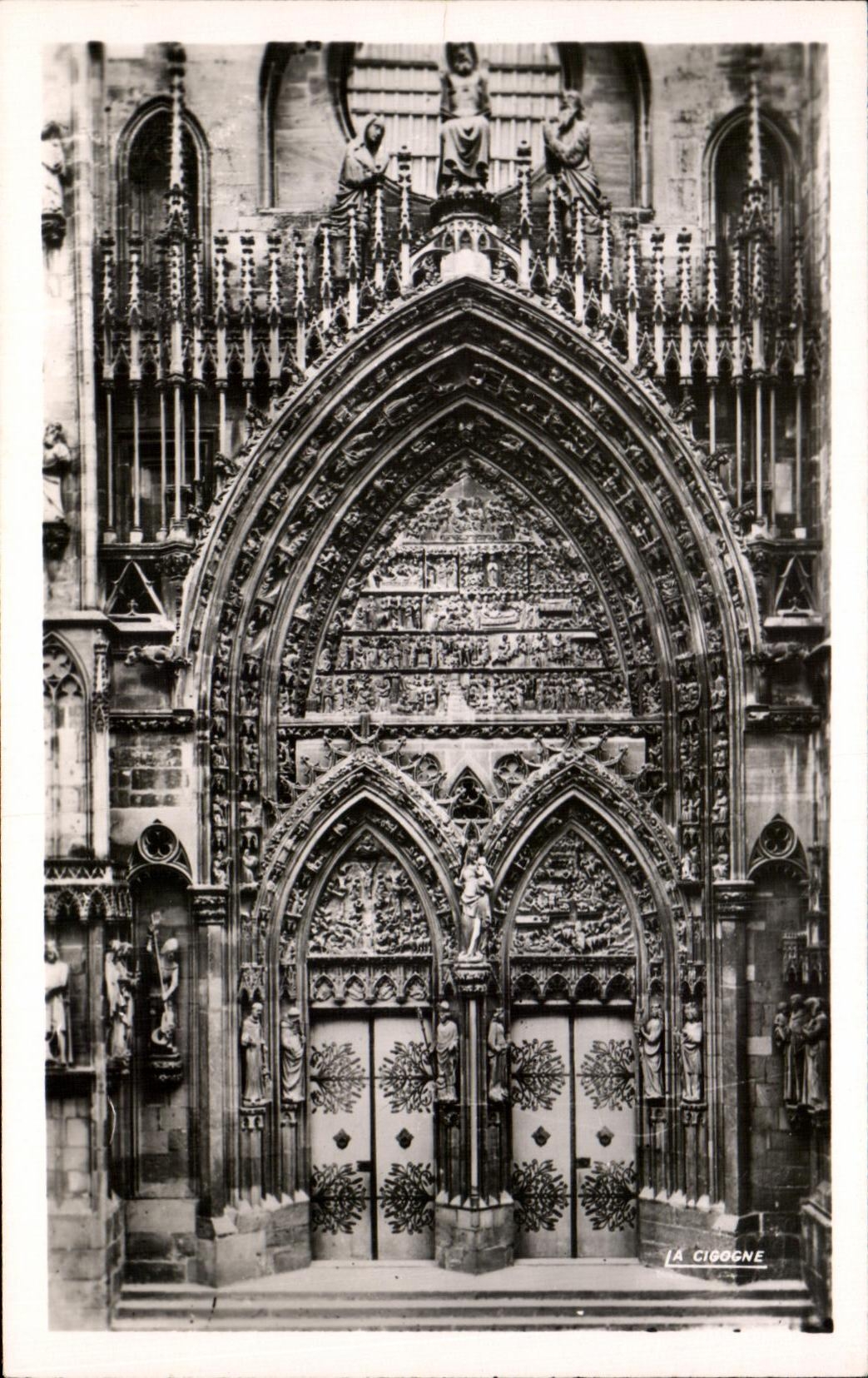 CPA Thann La Cathedrale Le Portail Central