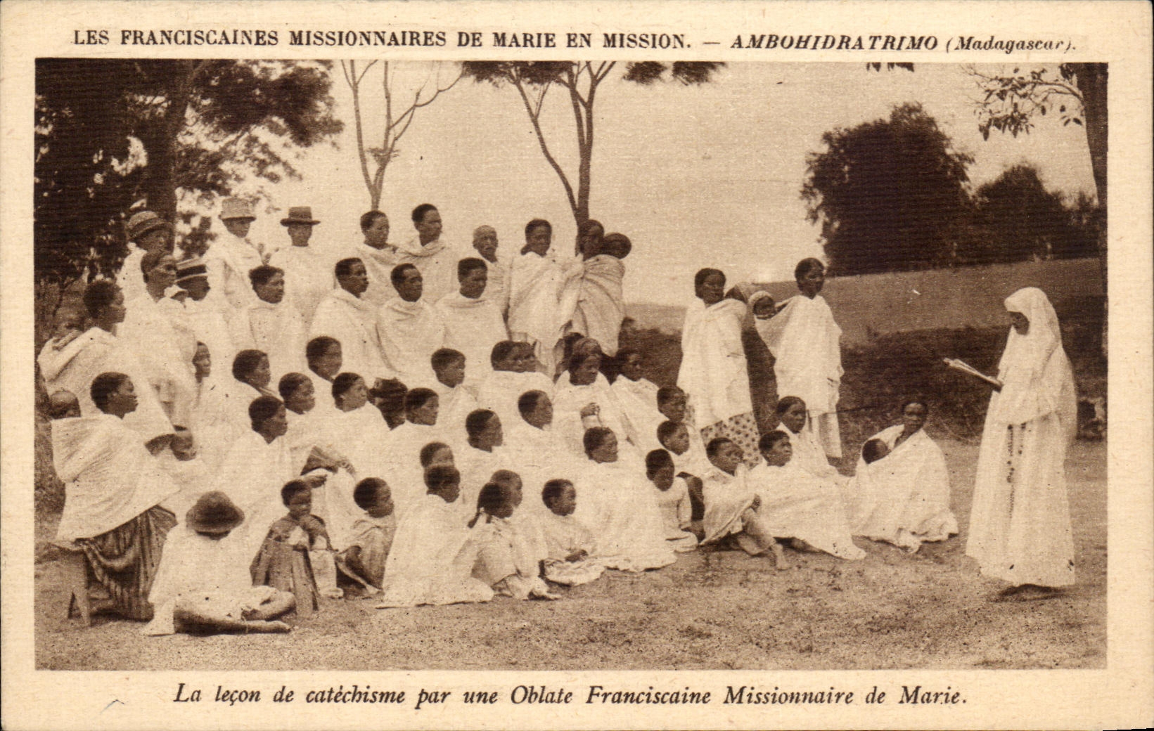 Les Franciscaines Missionnaires de Marie en mission — Ambohidratrimo (Madagascar) — Franciscaines Missionnaires de Marie, Paris XIV