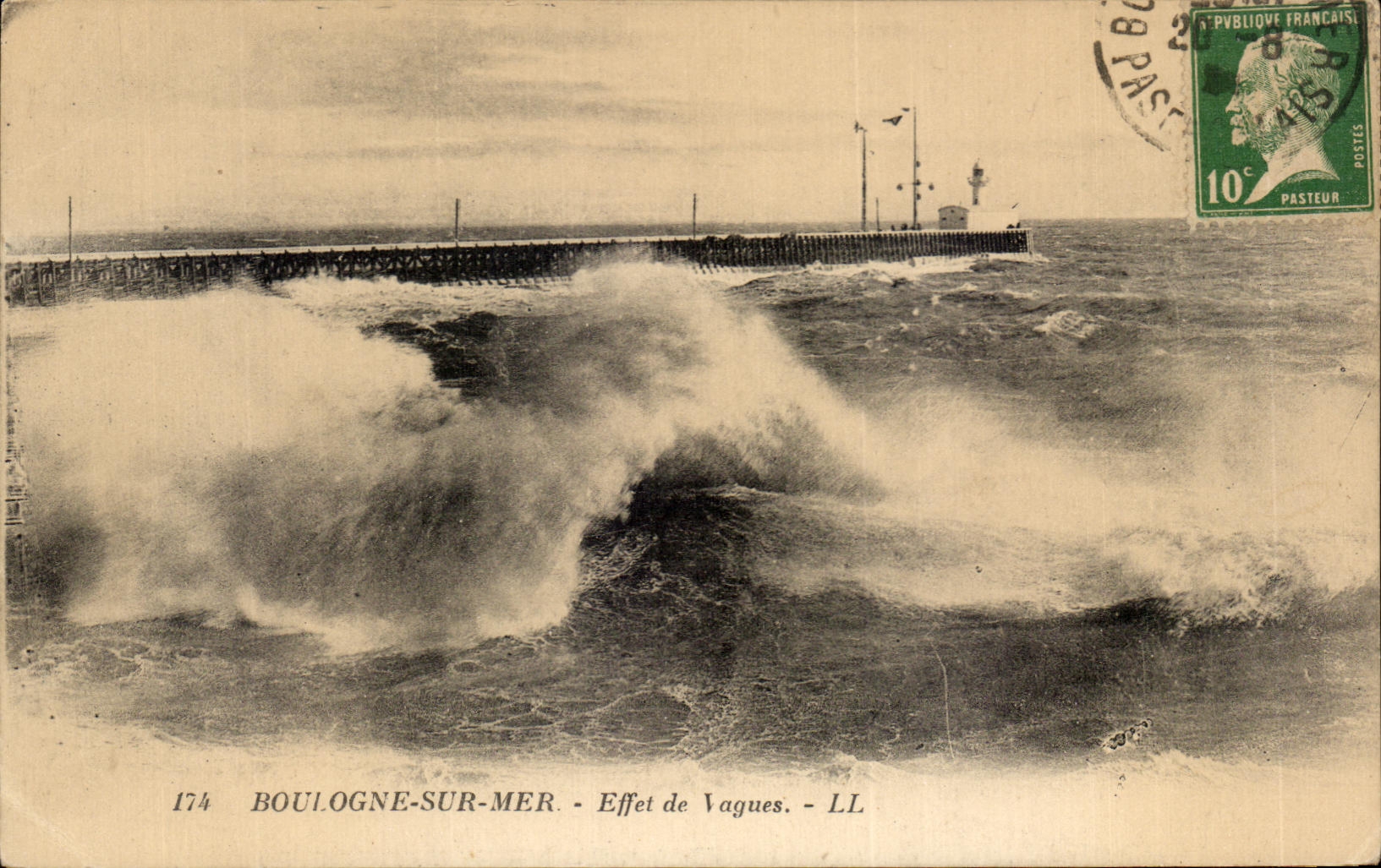 Boulogne-sur-Mer — Effet de Vagues — LL