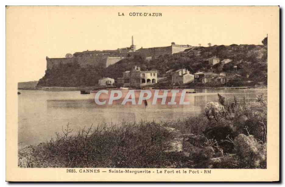 CPA La Cote D'Azur Cannes Sainte Marguerite Le Fort Et Le Port