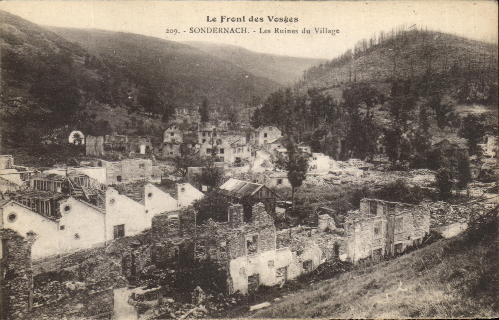 CPA Le Front Des Vosges Sondernach Les Ruines Du village Militaria