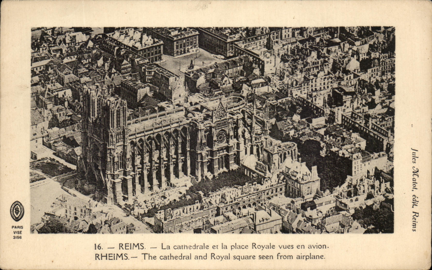 Reims — La cathédrale et la place Royale vues en avion — Jules Macalol, édit. Reims