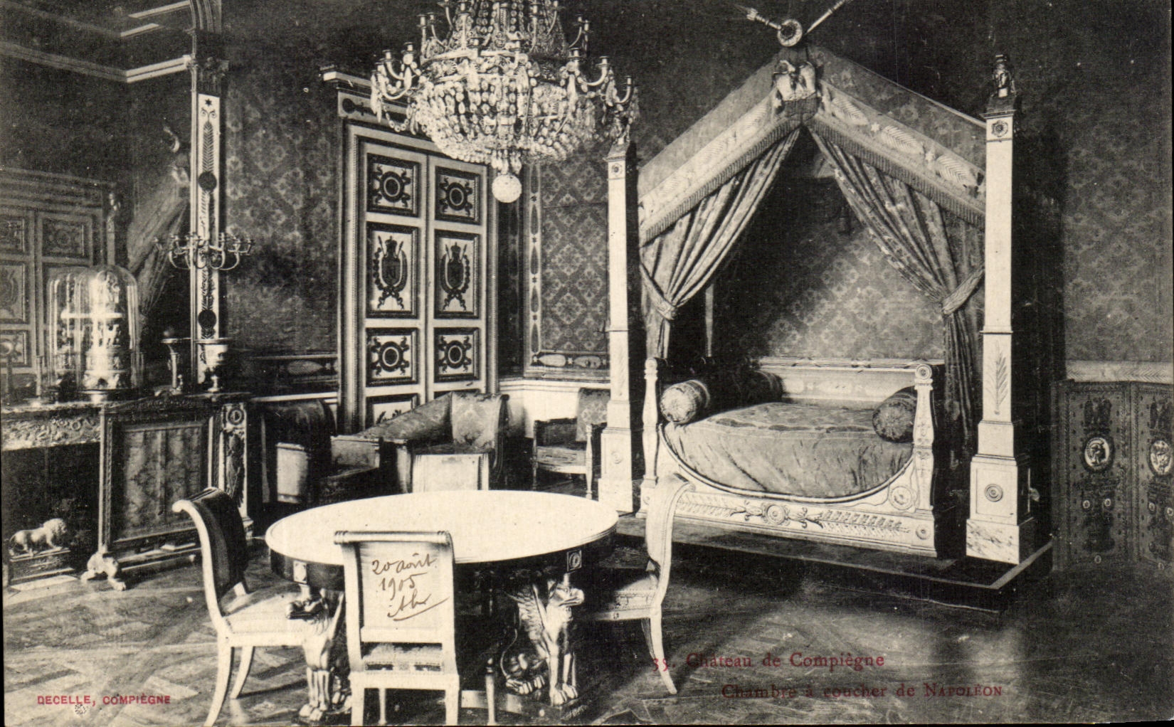 Chambre à coucher de Napoléon — Château de Compiègne — Decelle, Compiegne