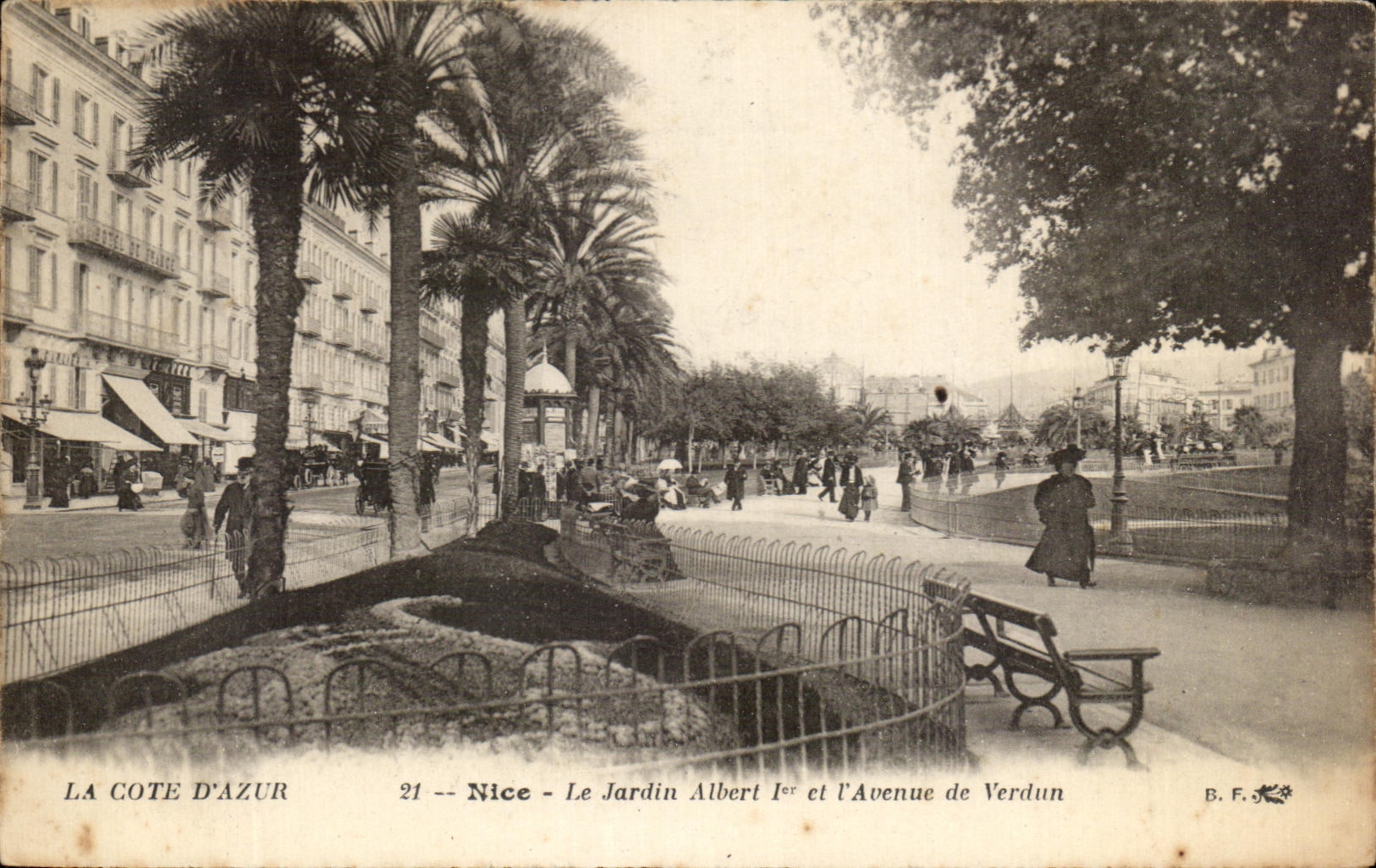 CPA Nice Le Jardin Albert 1er et Avenue de Verdun