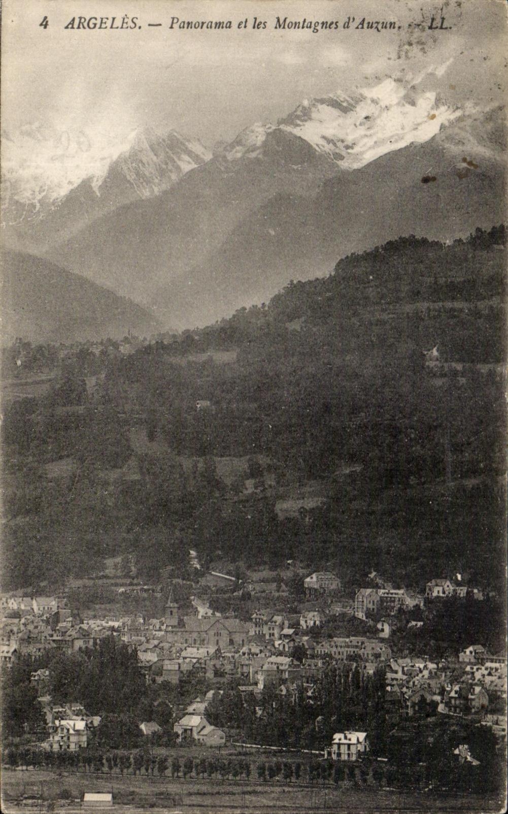 Argelès — Panorama et les Montagnes d'Auzun — LL