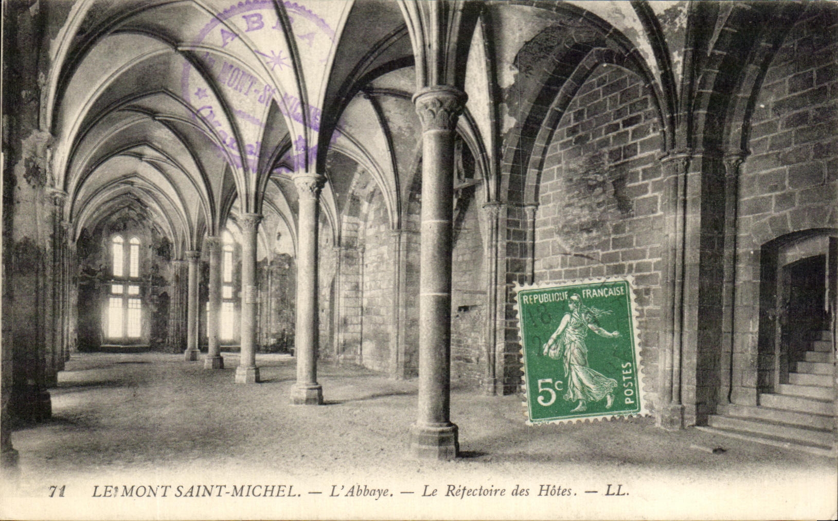 CPA Le Mont Saint Michel L'Abbaye Le Refectoire De Hotes