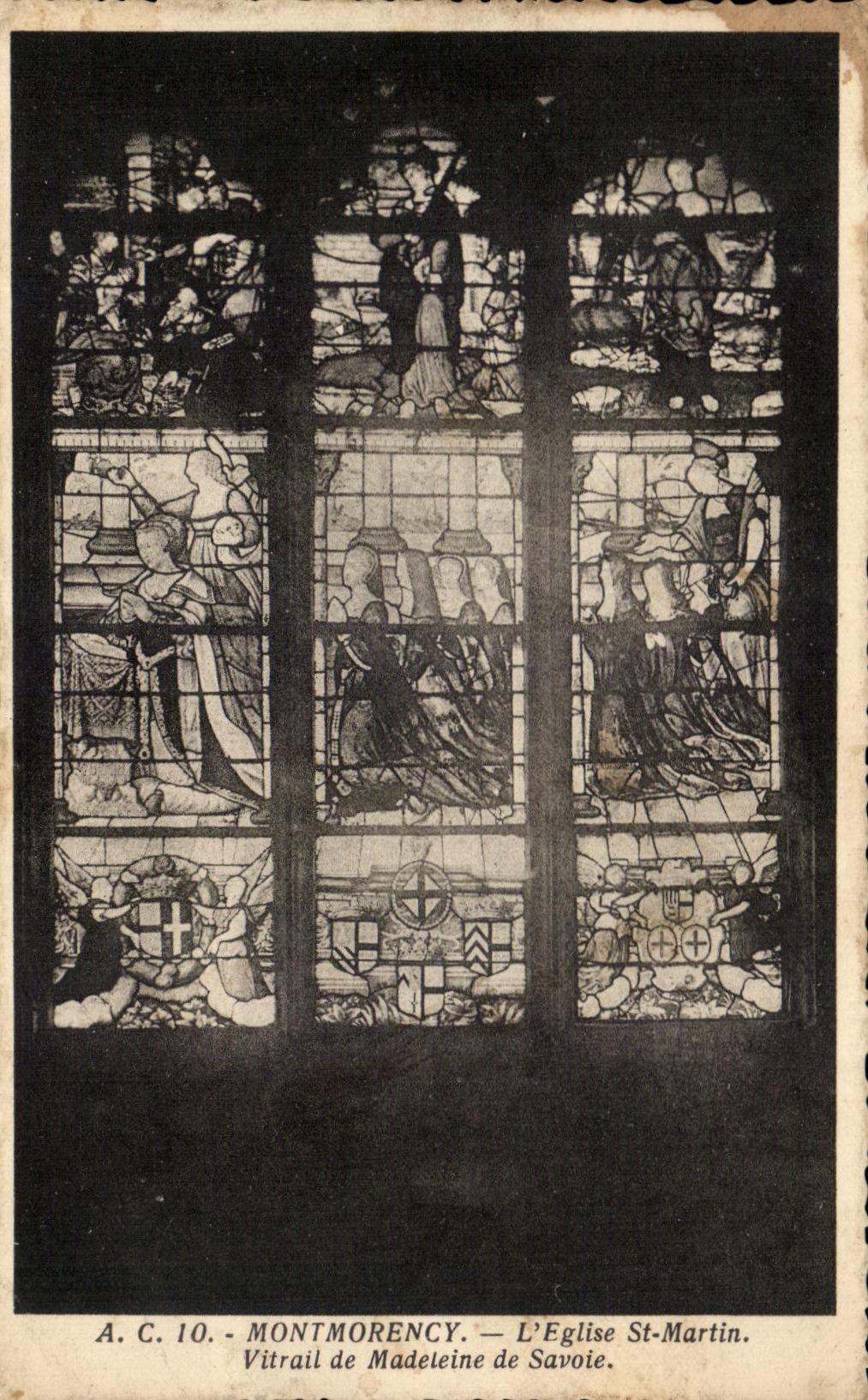 Montmorency — Vitrail de la Madeleine de Savoie à l'église Saint-Martin — A.C. 10