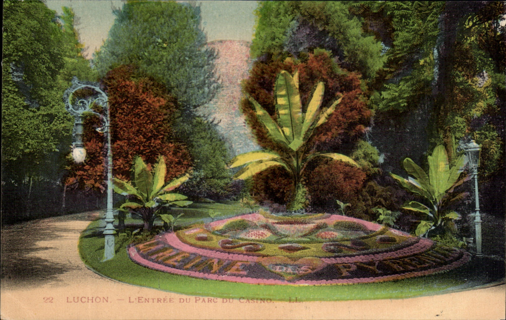 Luchon — L'Entrée du Parc du Casino — LL