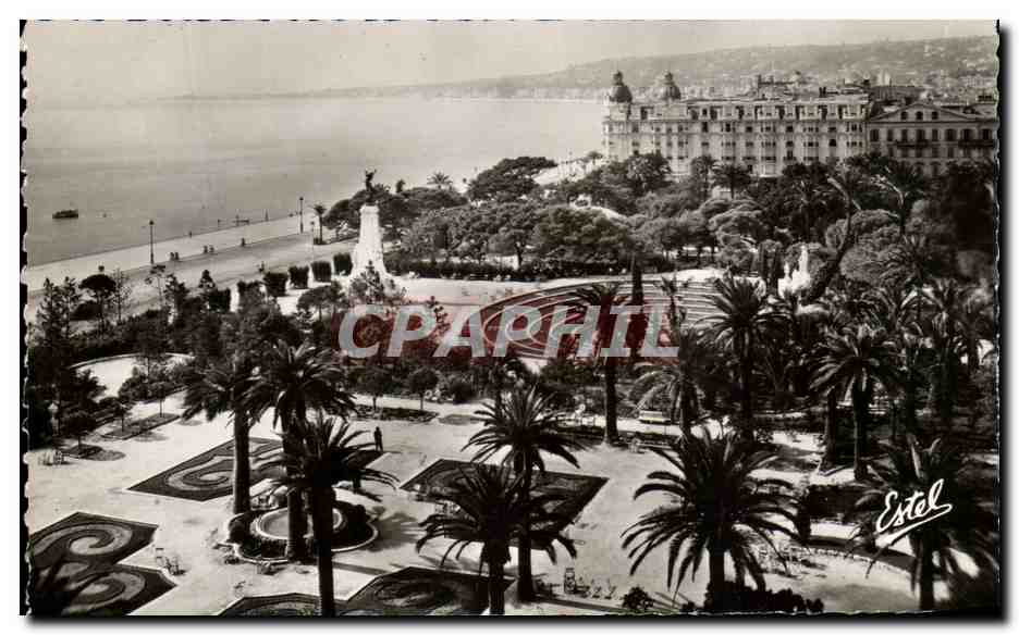 CPA Nice Vue sur les Jardins Albert 1er et le Theatre de Verdure
