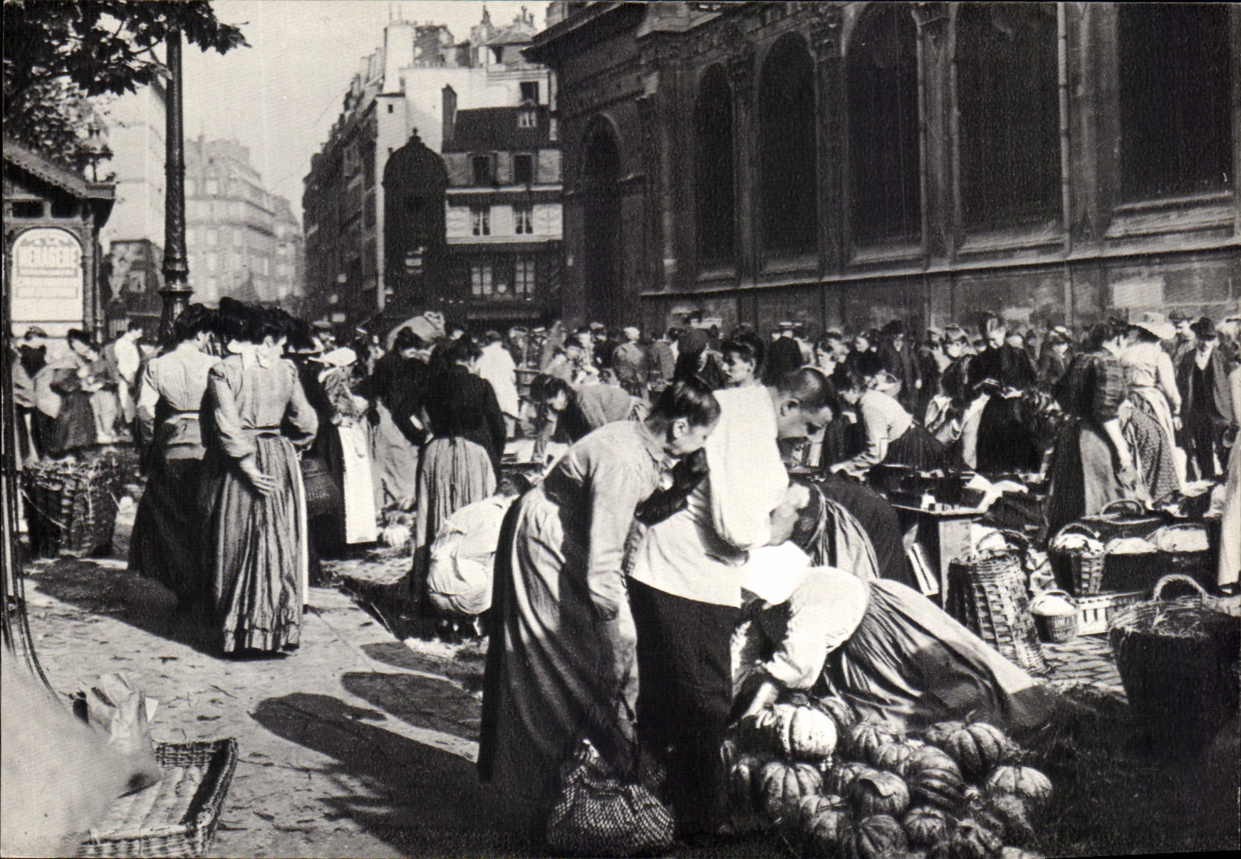 REPRO Paris Aux Halles a la Hauteur de St Eustache