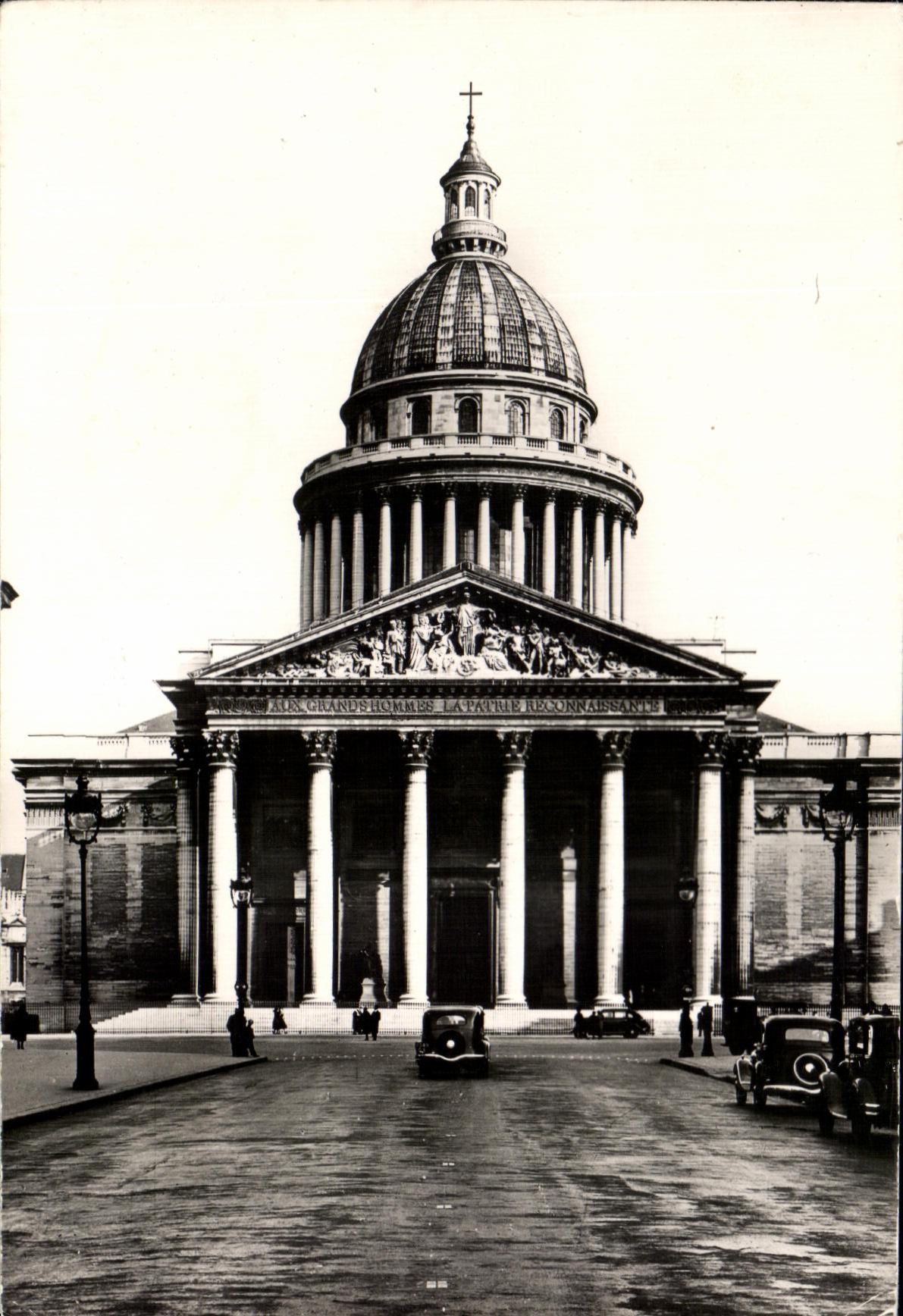 CPA Paris Le Pantheon Ancienne Eglise Sainte Genevieve