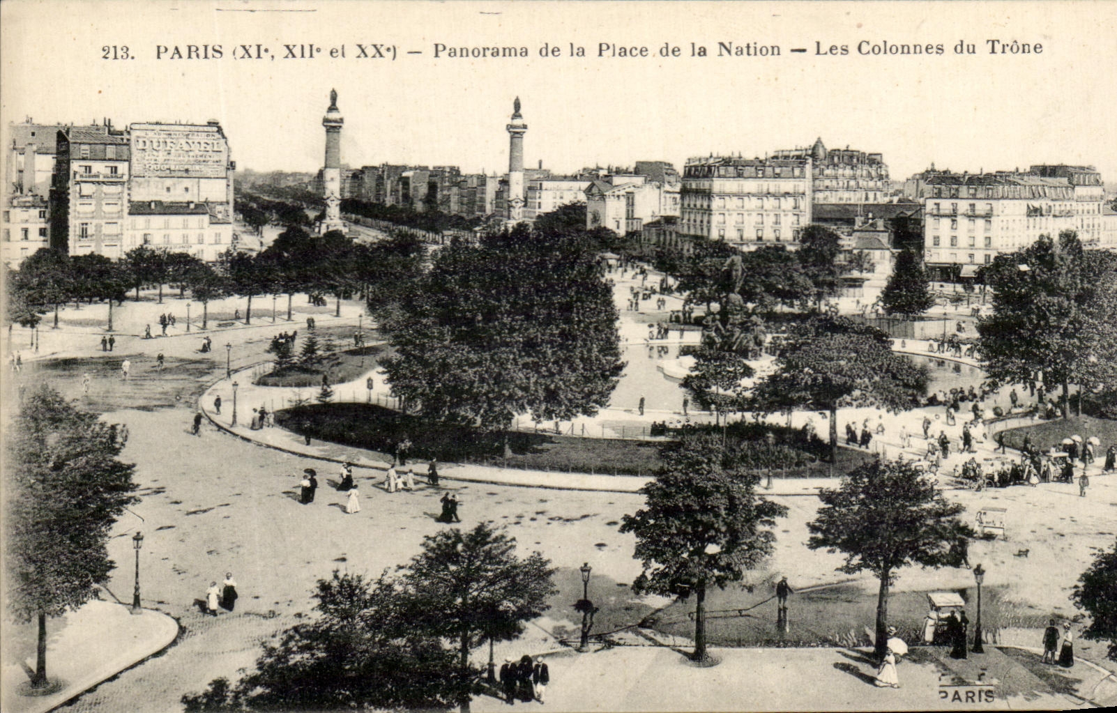 CPA Paris panorama de la Place de la Nation Les Colonnes du Trone