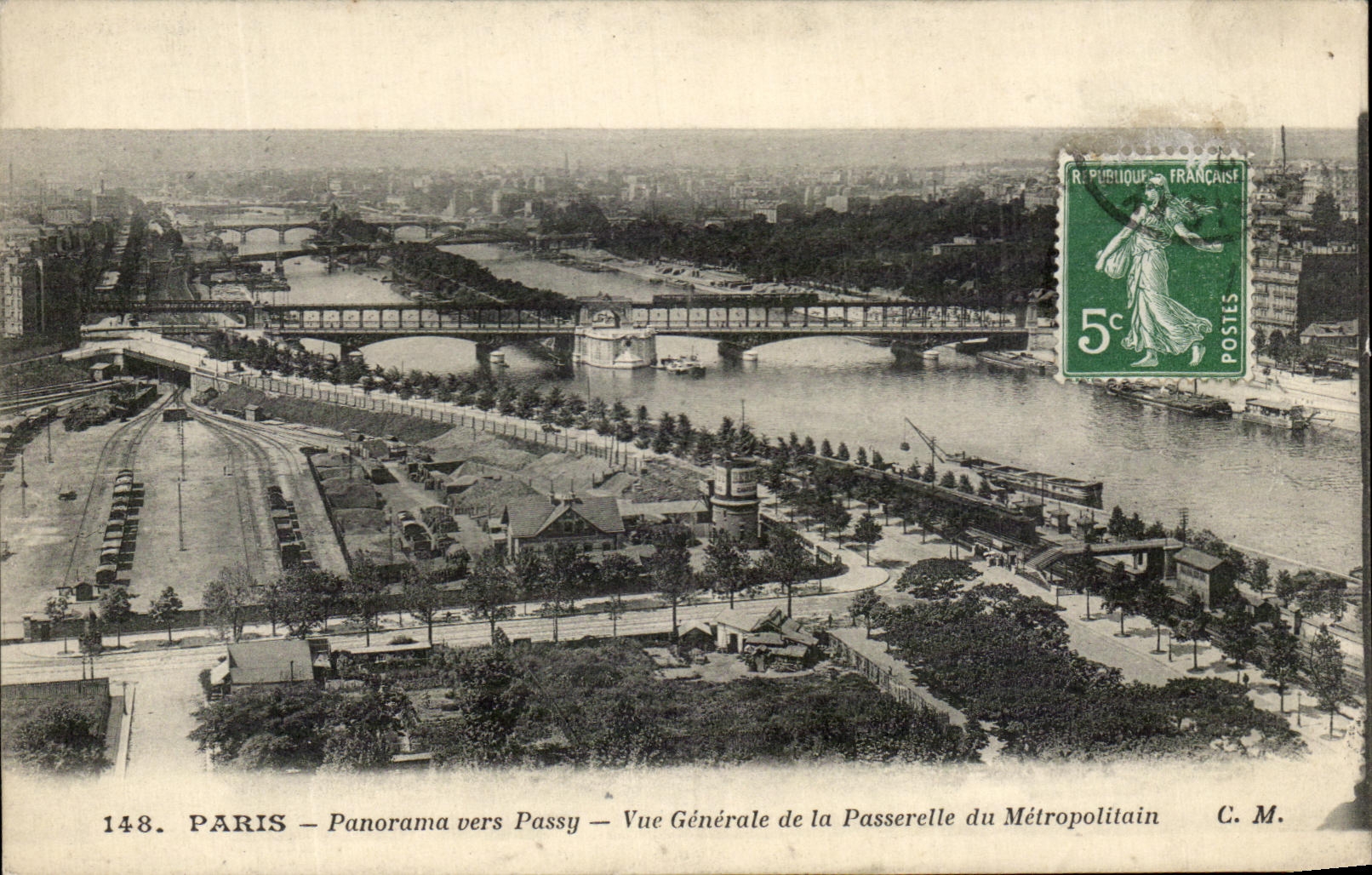 CPA Paris Panorama vers Passy Vue Generale de la Passerelle du Metropolitain Metro