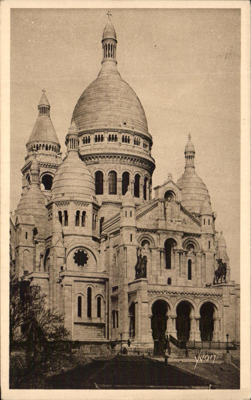 CPA Paris En Flanant La Basilique du Sacre Coeur Montmartre