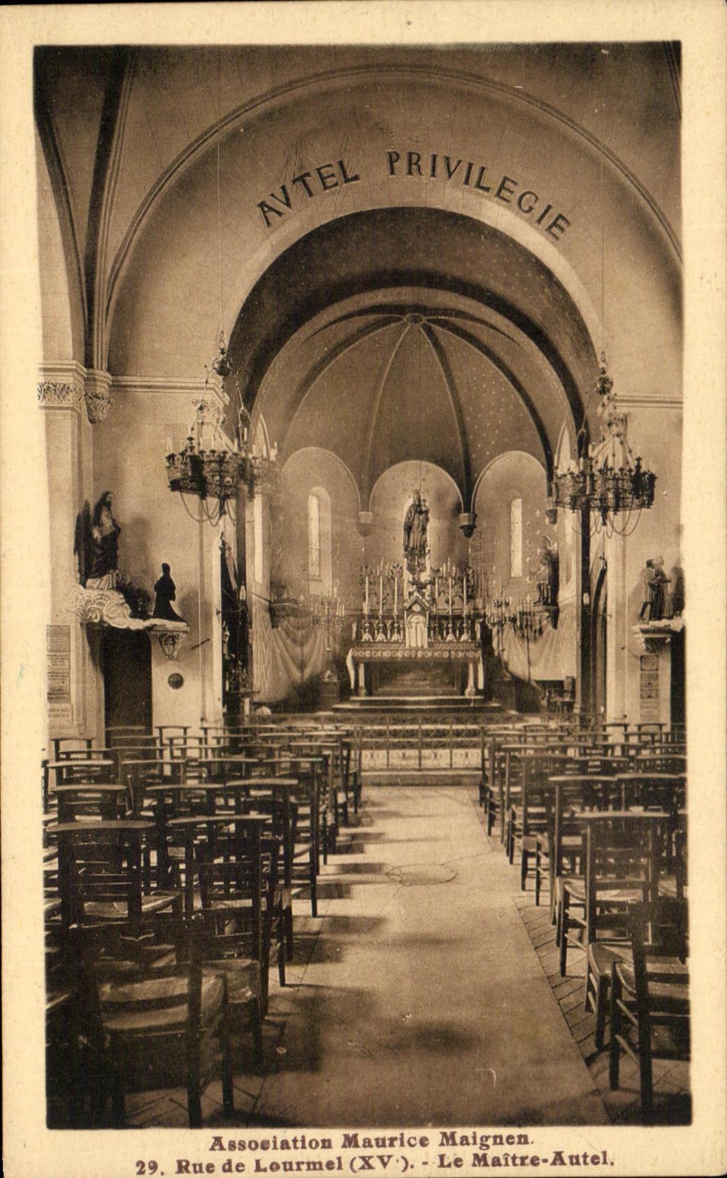 CPA Association Maurice Maignen Rue de Lourmel Le Maitre Autel Paris 