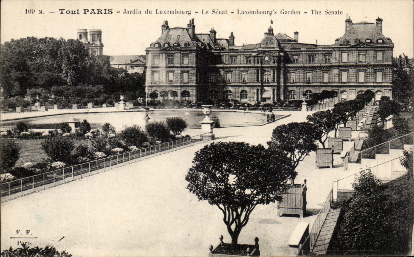 CPA Tout Paris Jardin du Luxembourg Le Senat