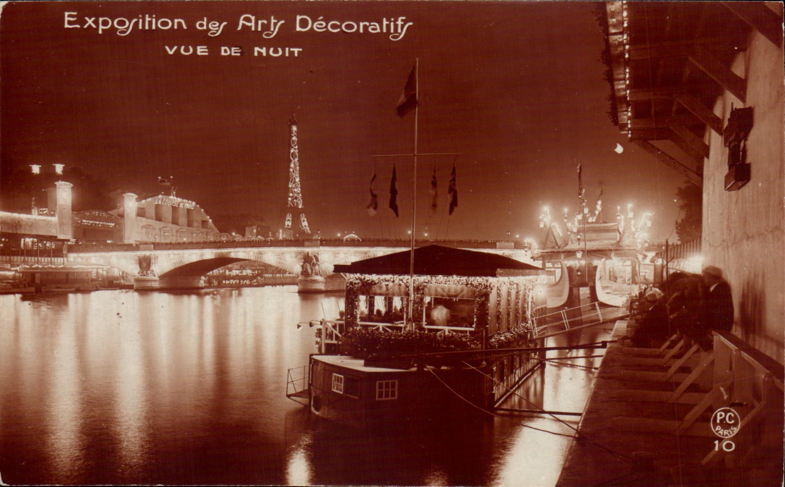 CPA Exposition des Arts Decoratifs vue De Nuit Paris Tour Eiffel