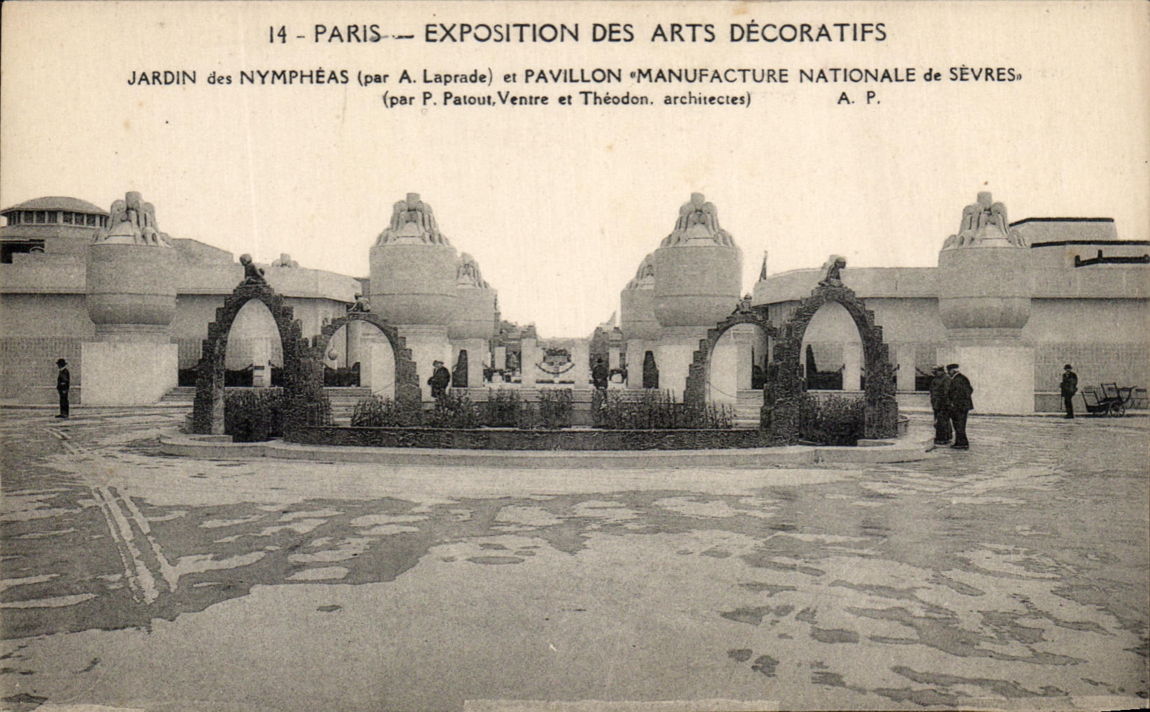 CPA Paris Exposition des Arts Decoratifs Jardin des Nympheas Sevres