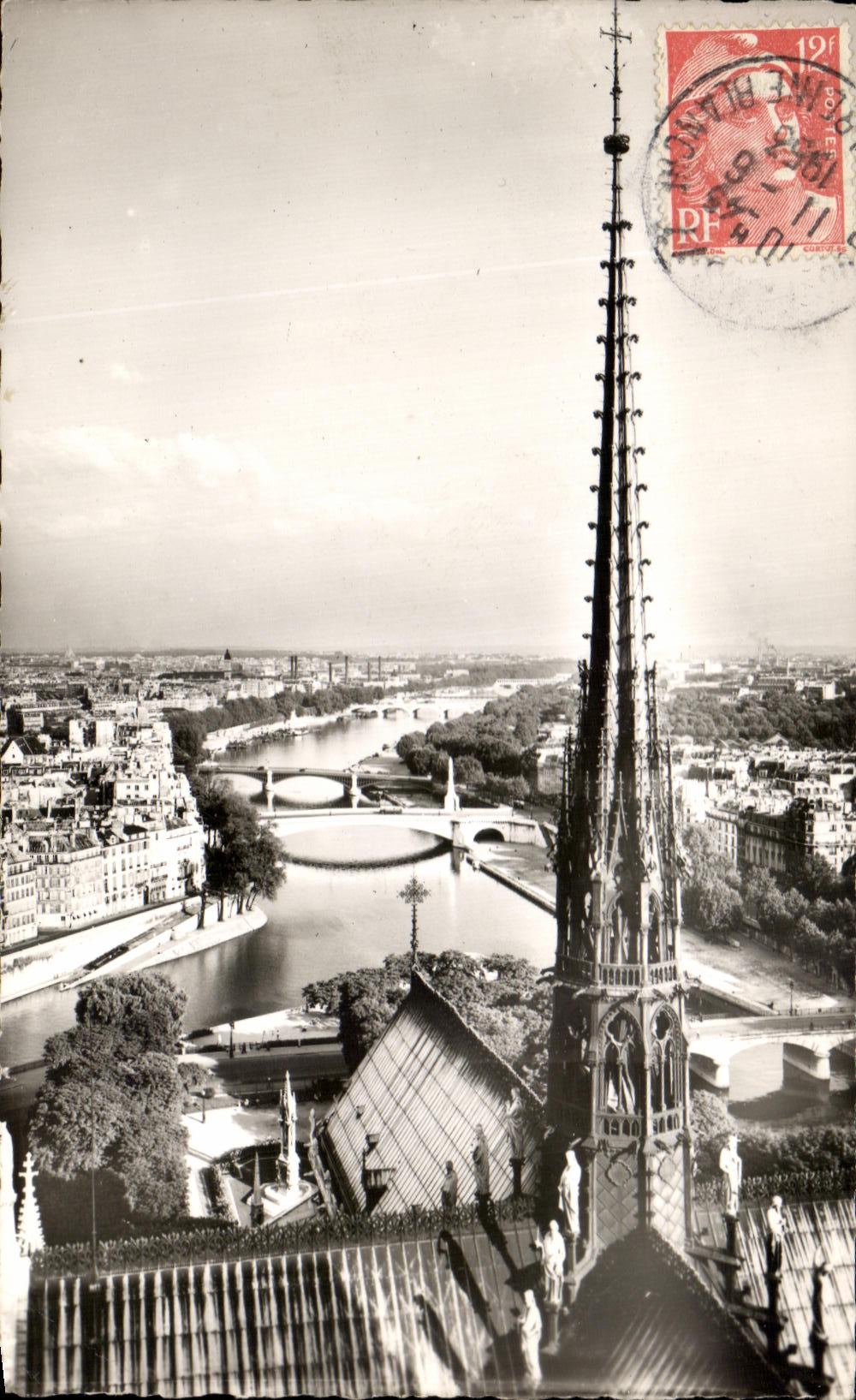 CPA Paris Panarana Sur La Seine Notre Dame