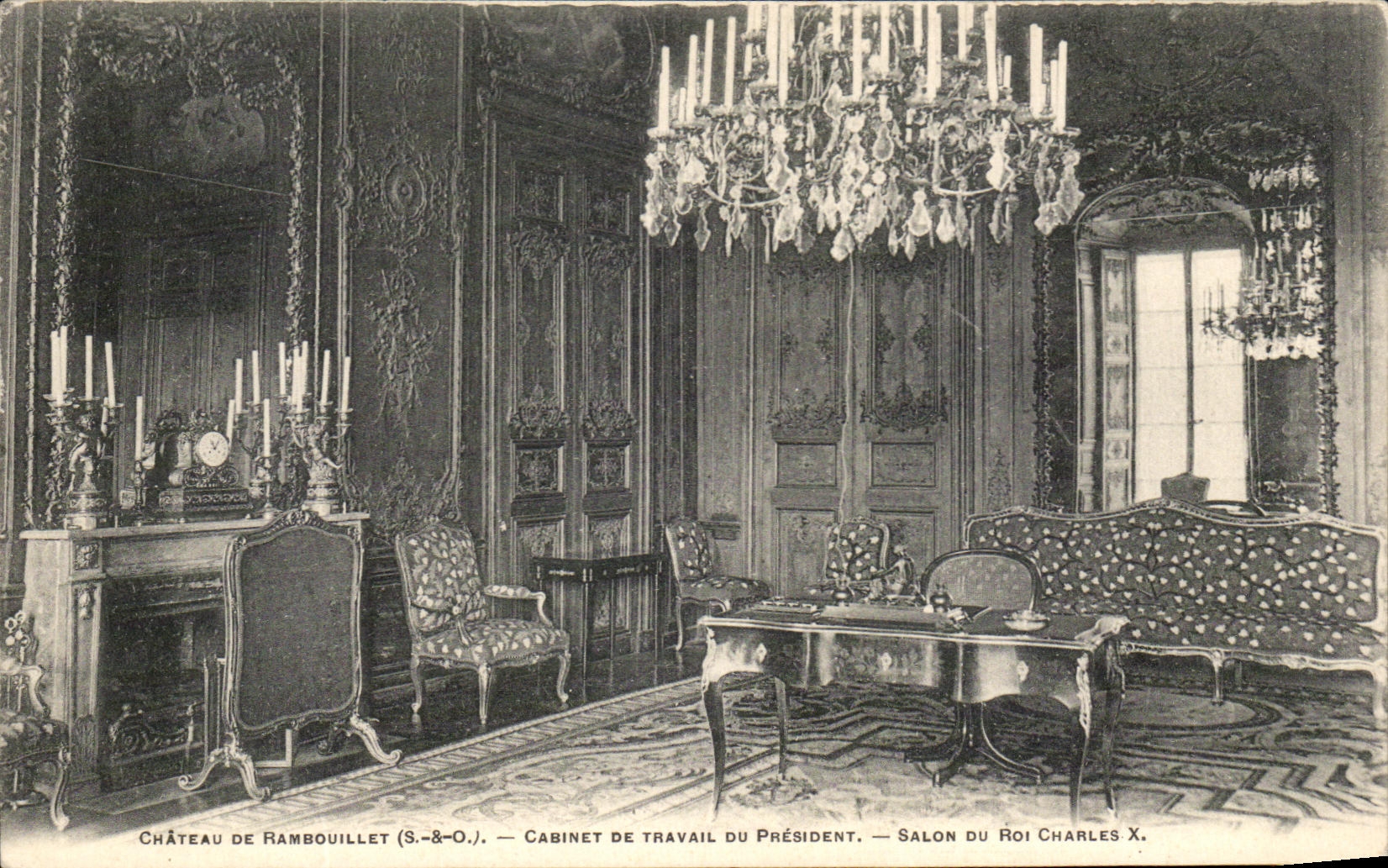 Château de Ramboillet (S.-&-O.) — Cabinet de travail du Président — Salon du Roi Charles X