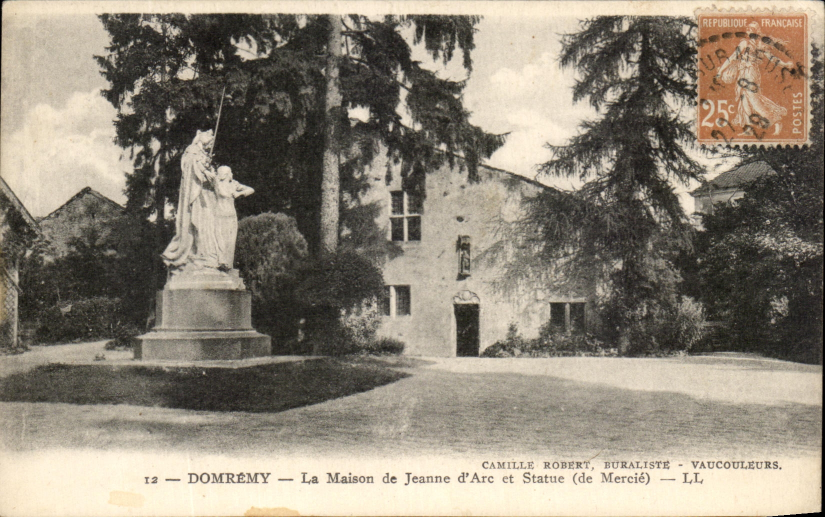 Domrémy — La Maison de Jeanne d'Arc et Statue (de Mercié)