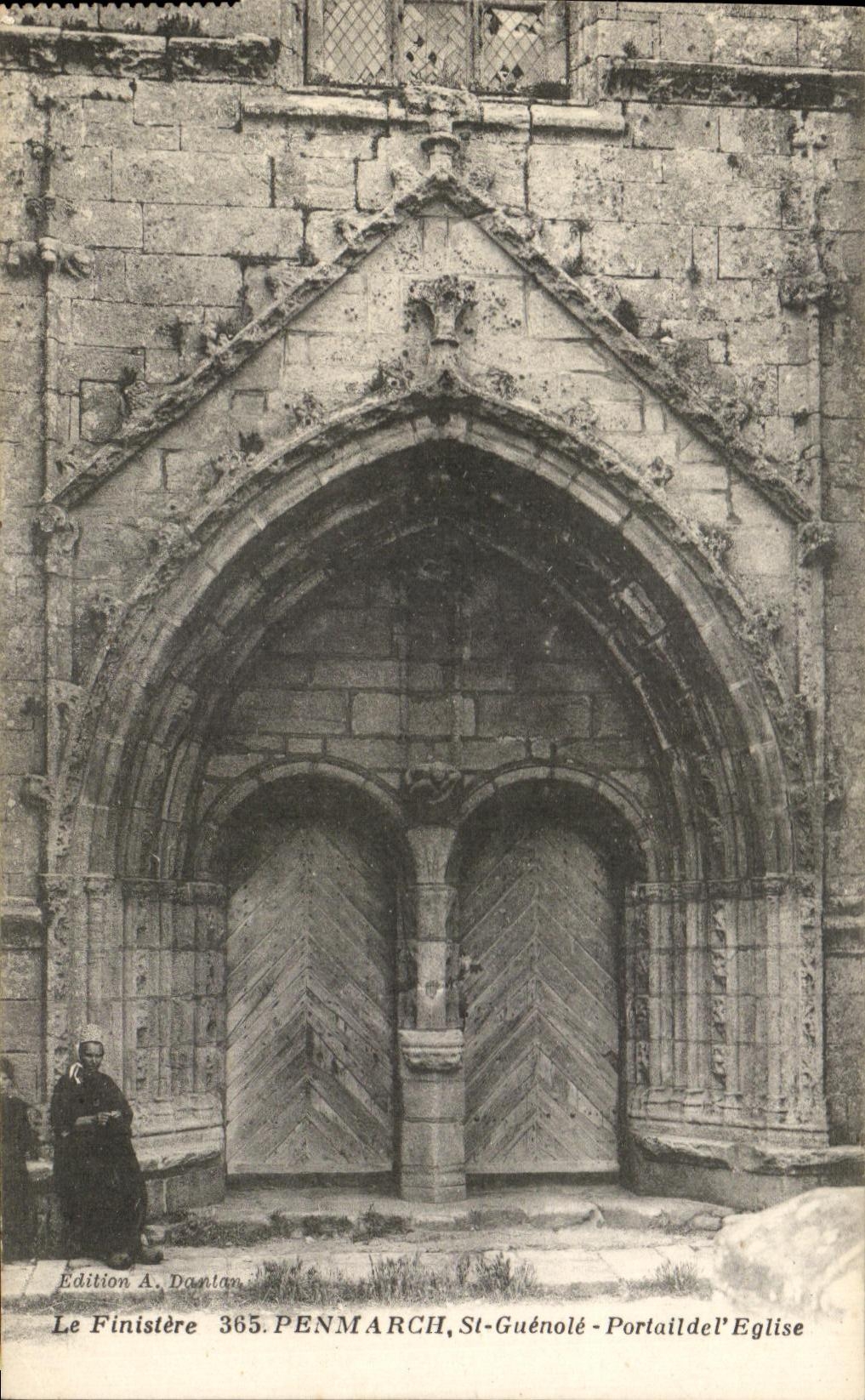 CPA Le Finistere Penmarch St Guenote Portail de l'Eglise