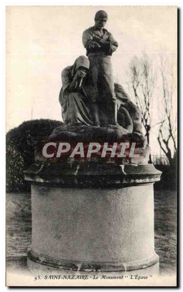 CPA Saint Nazaire Le Monument L'Epave