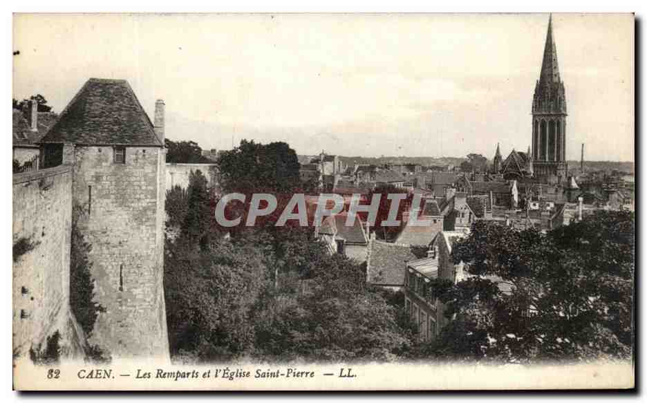 CPA Caen Les remparts et l'Eglise Saint Pierre