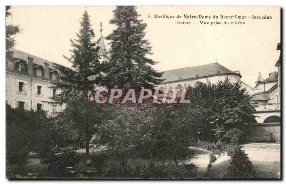 Basilique de Notre-Dame du Sacré-Cœur - Issoudun — Vue prise du cloître