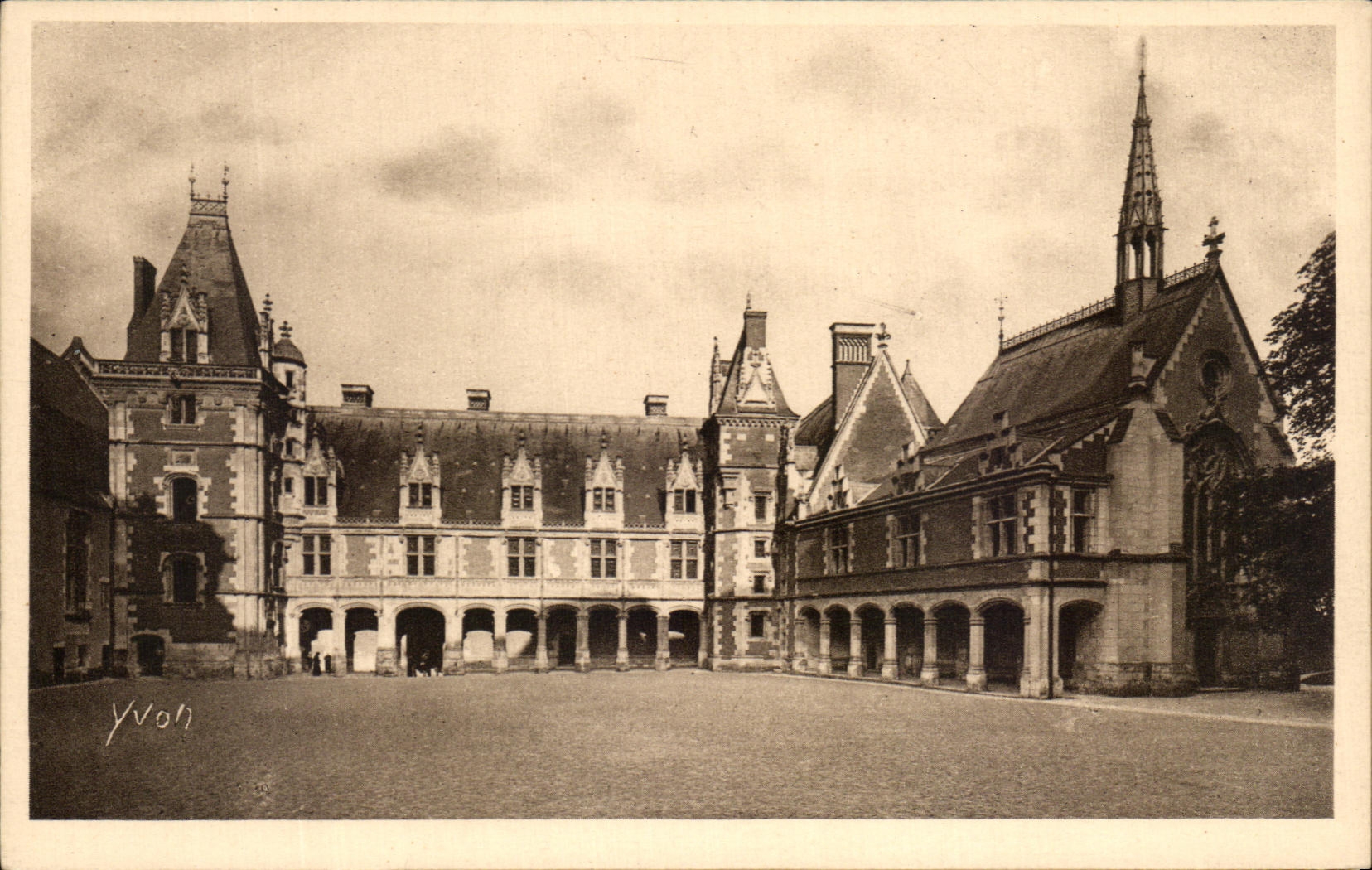 CPA Chateaux De La Loire Blois