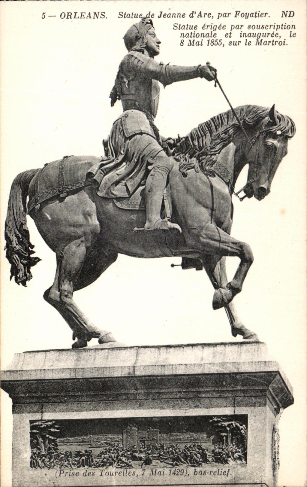 CPA Orleans Statue De Jeanne d'Arc Par Foyatier Statue Erigee Par Suscription