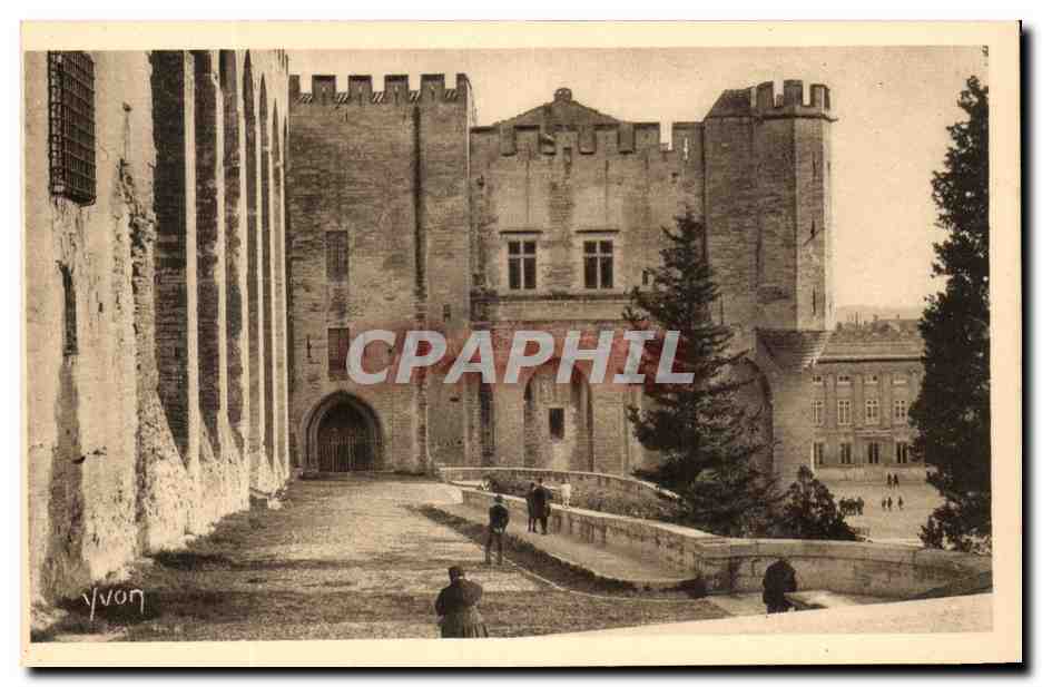 CPA La Douce France Avignon Aile Gauche Du Palais Des Papes