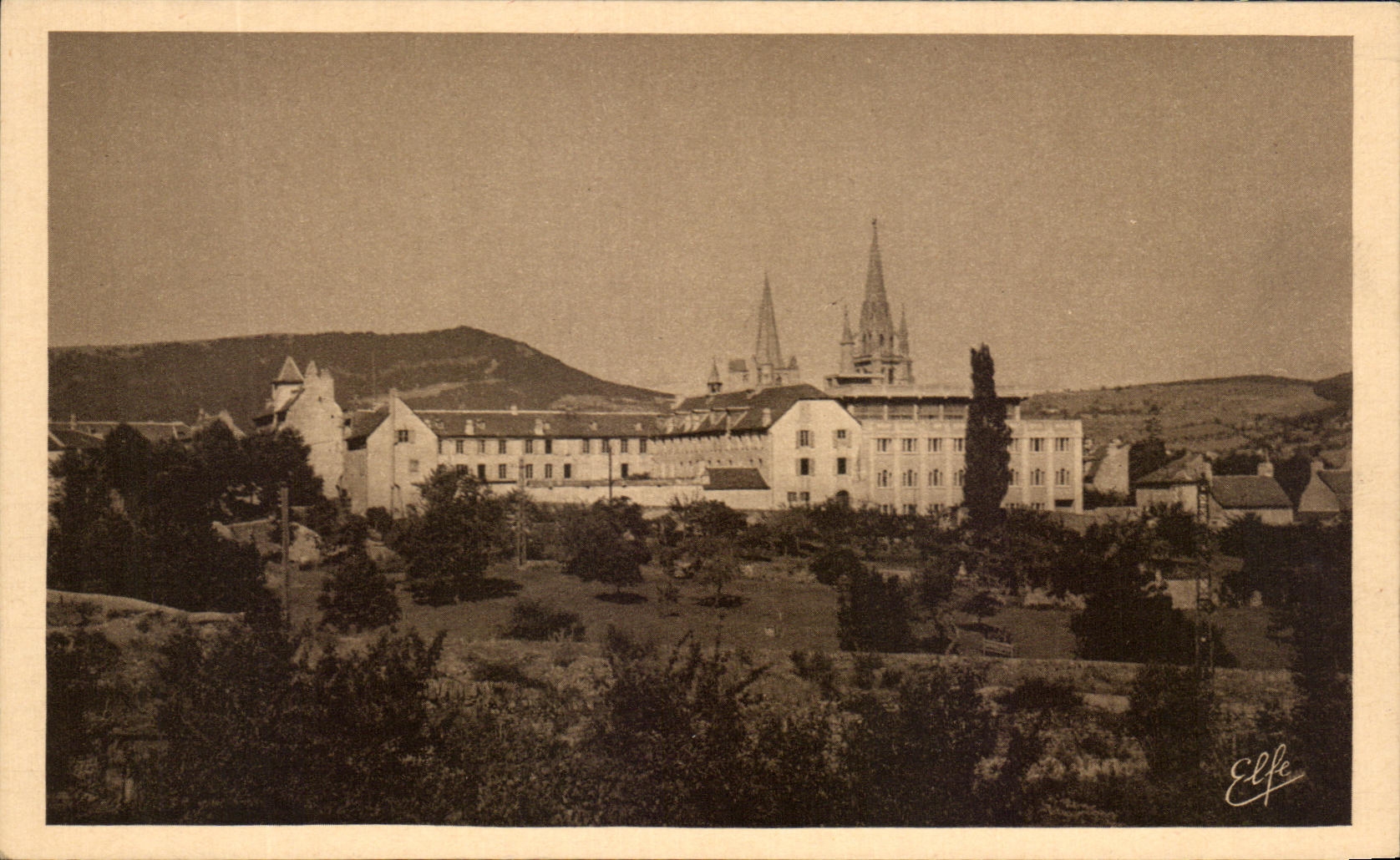 CPA Mende Orphelinat De la Providence Vue d'ensemble 
