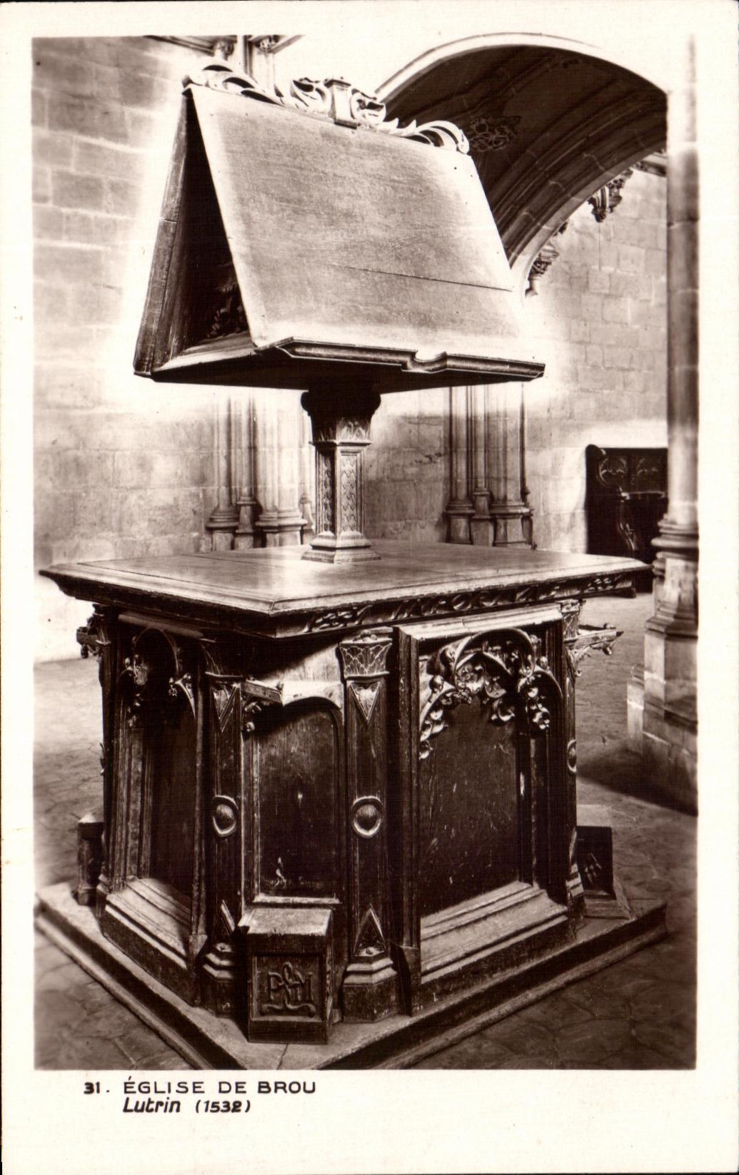 Église de Brou — Lutrin (1532) — Édition des Monuments Historiques