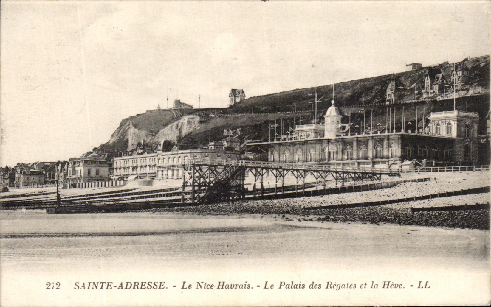 CPA Sainte Adresse Le Nice Havrais Le palais des Regates et la Heve
