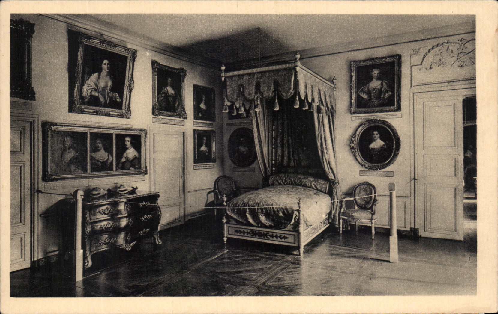 Chambre de Sévigné — Château de Bussy-Rabutin (Côte d'Or) — Serv. Commercial Monuments Historiques