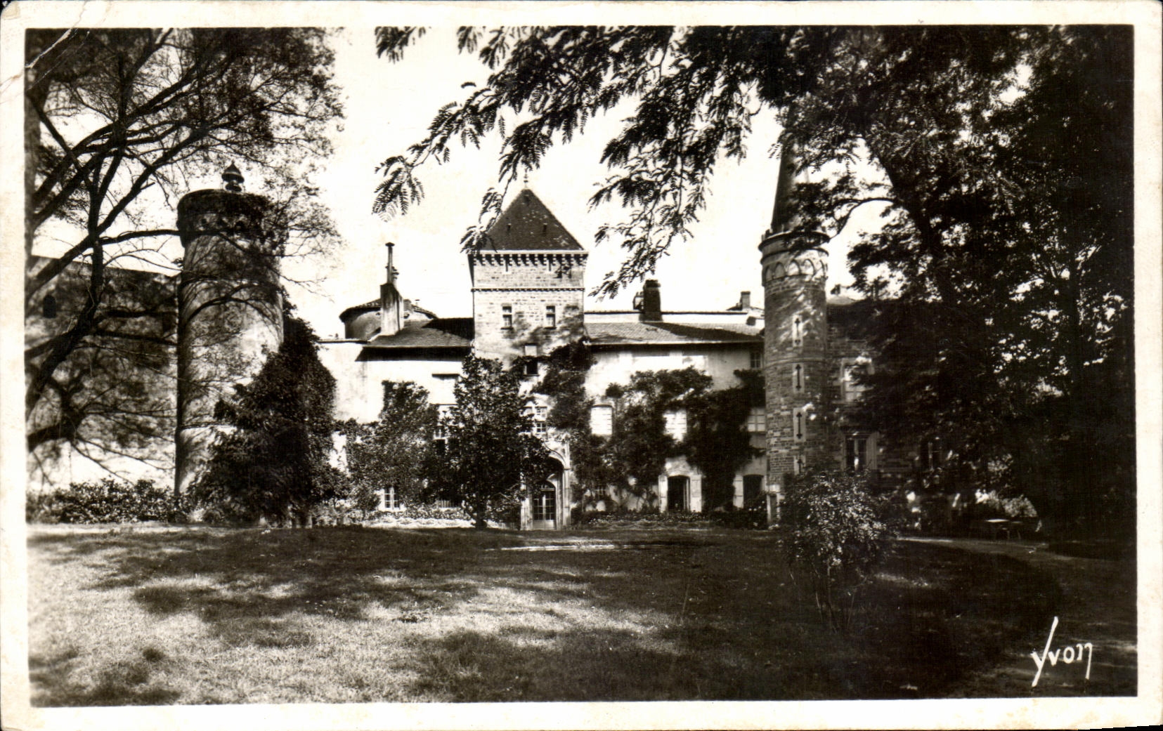 CPA Saint Point Le chateau sejour de predilection de Lamartine