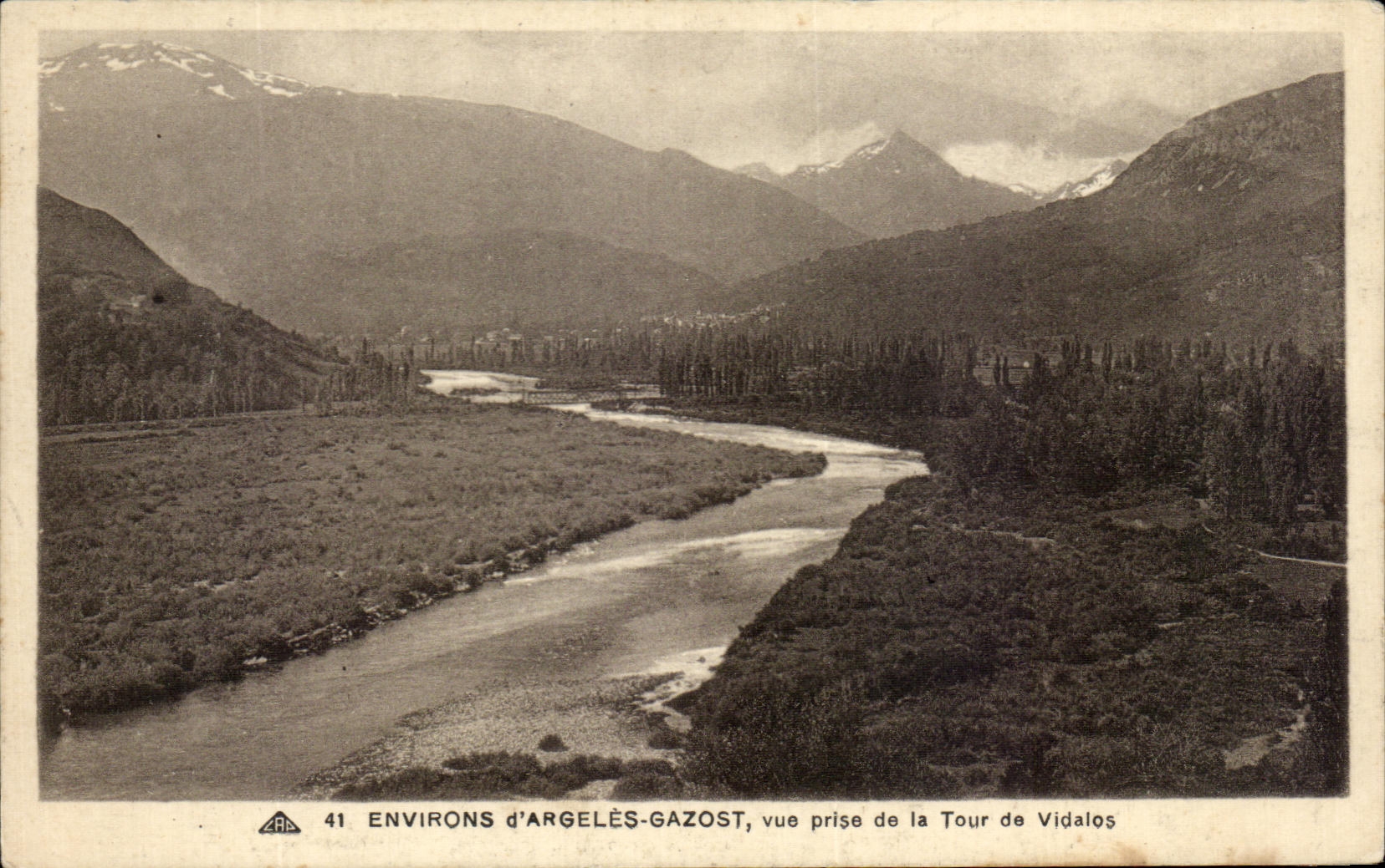 Environs d'Argelès-Gazost — vue prise de la Tour de Vidalos — éditeur A.P.A. n°41