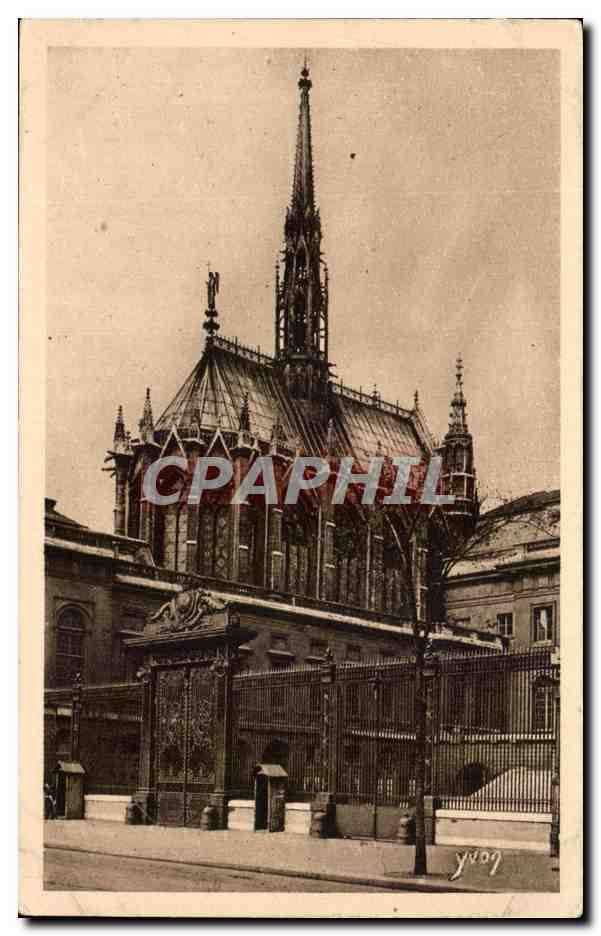CPA Paris En Flanant La Siante Chapelle Et La Grille Du Palais De Justice The Holy Chapel