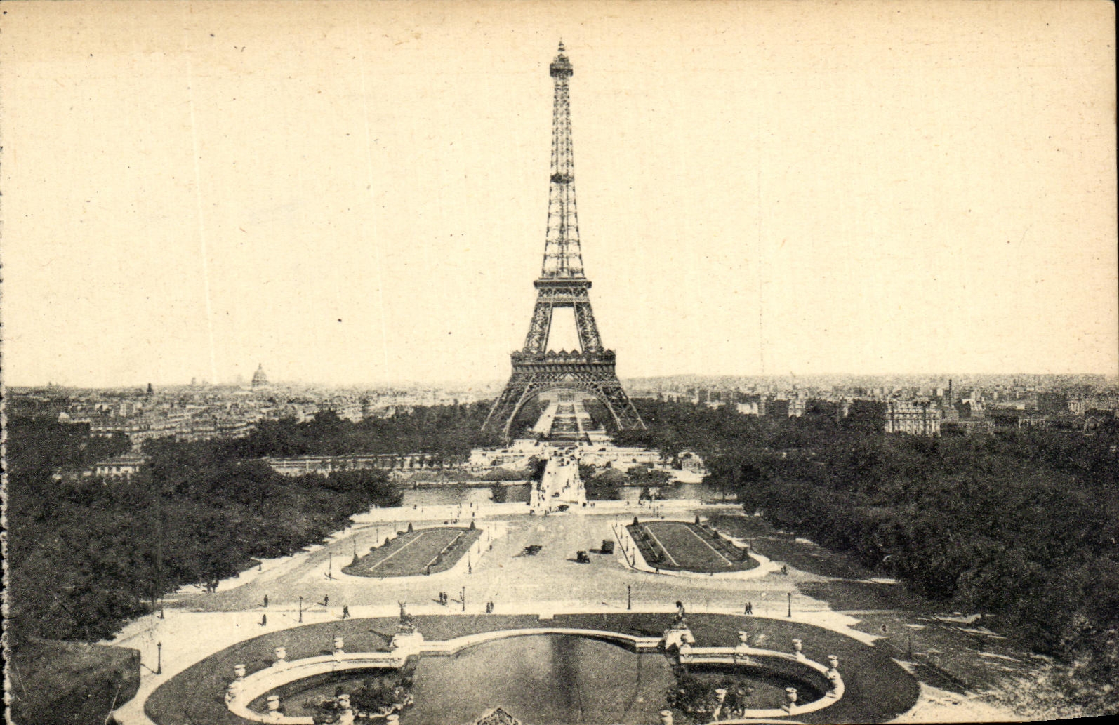 Paris - Les Jardins du Trocadéro — La Tour Eiffel et le Pont d'Iéna — Éditeur E. Papoghin, Paris