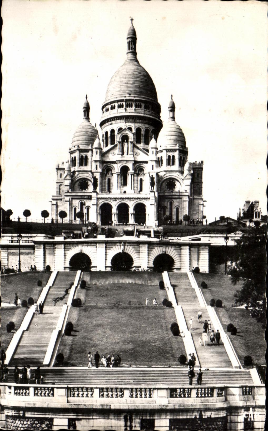CPA Paris Basilique Du Sacre Coeur De Monumartre