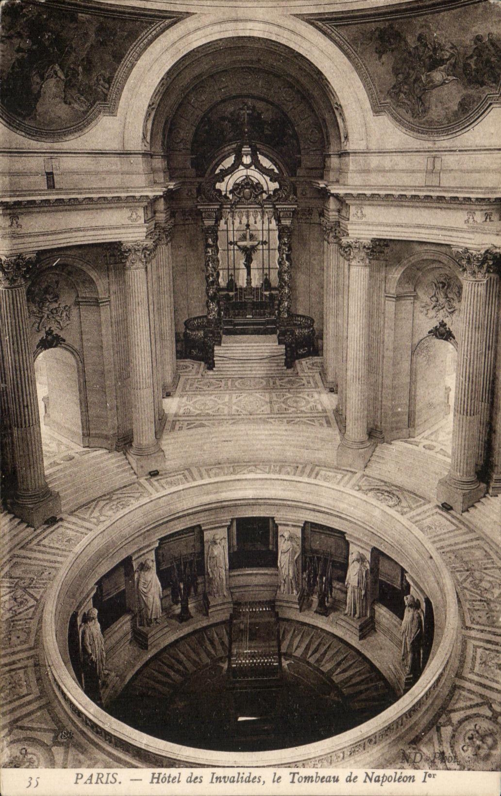 CPA Paris Hotel Des Invalides Le Tombeau De Napoleon 1er