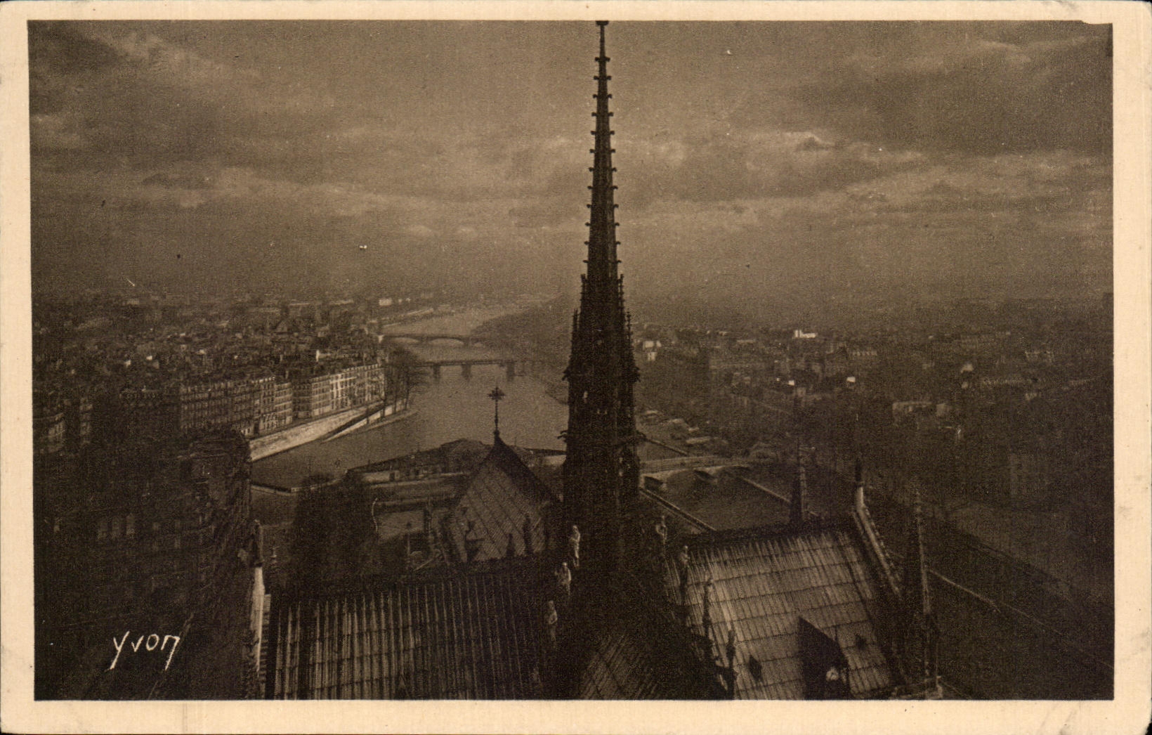 CPA Paris Transept de Notre Dame