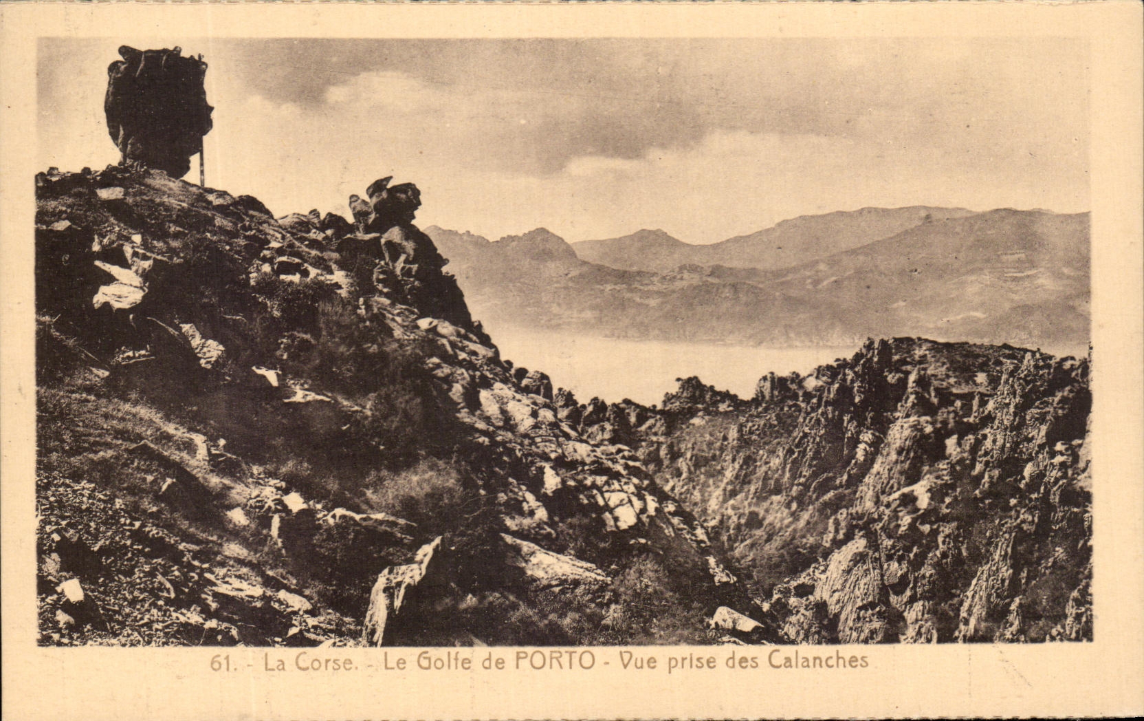 La Corse - Le Golfe de PORTO - Vue prise des Calanches - n°61