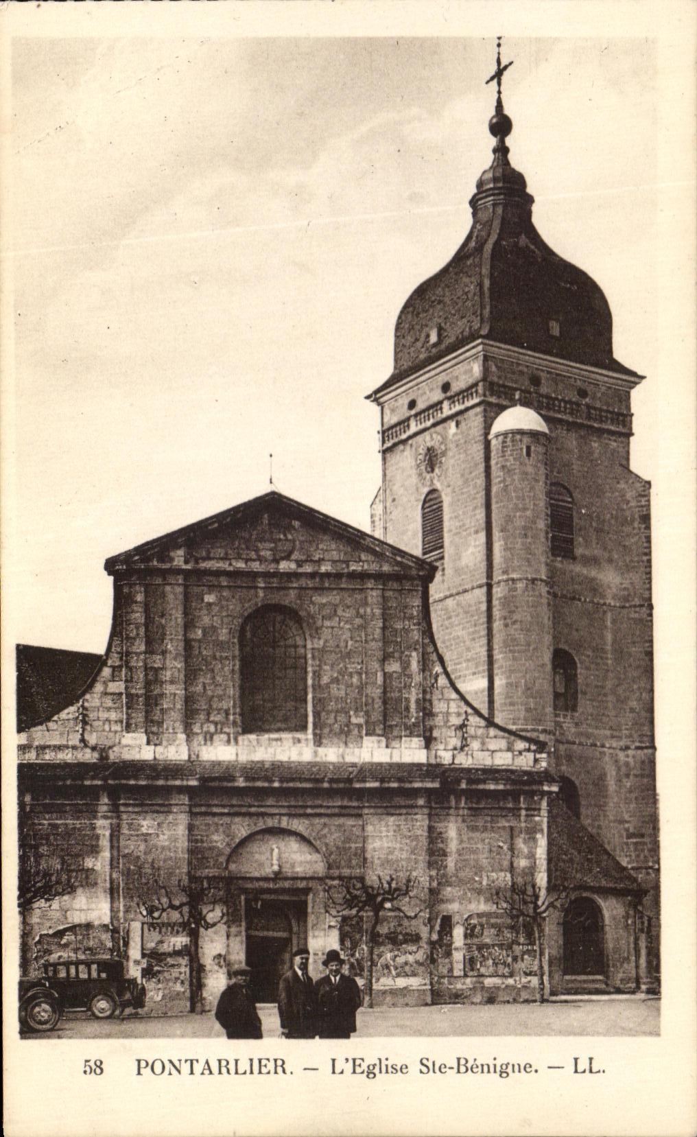 CPA Pontarlier L'Eglise Ste Benigne