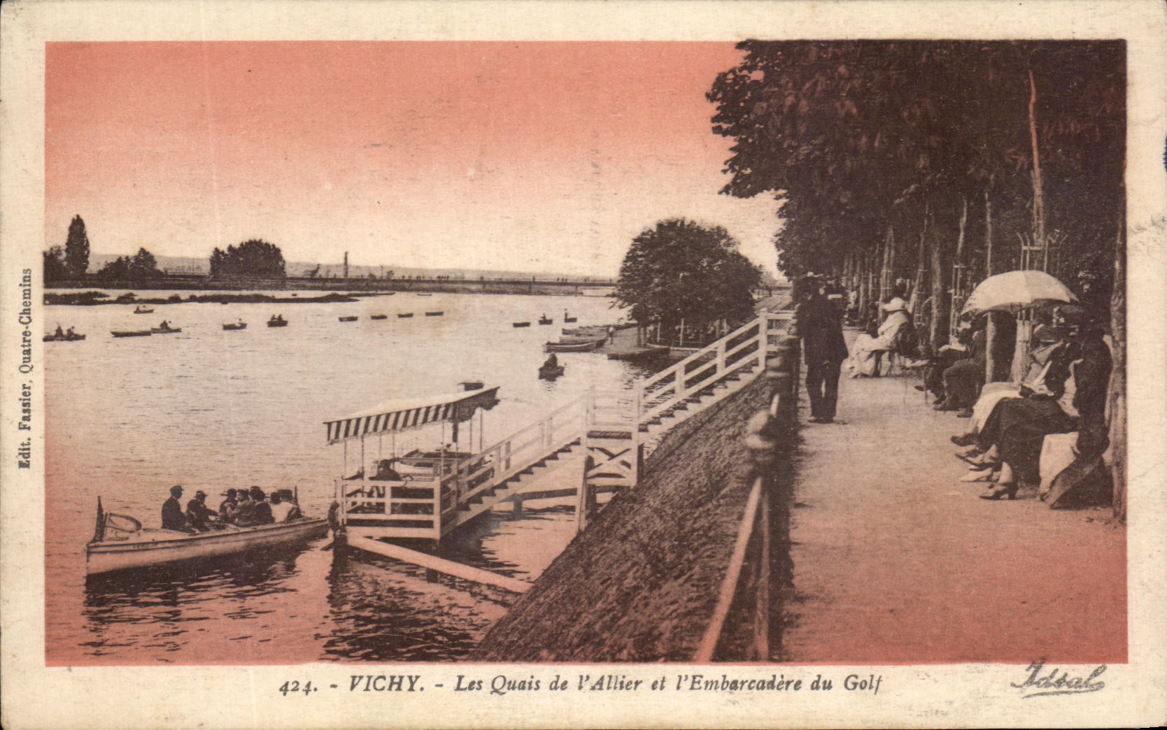 Vichy - Les Quais de l'Allier et l'Embarcadère du Golf — Édit. Fassier, Quatre-Chemin