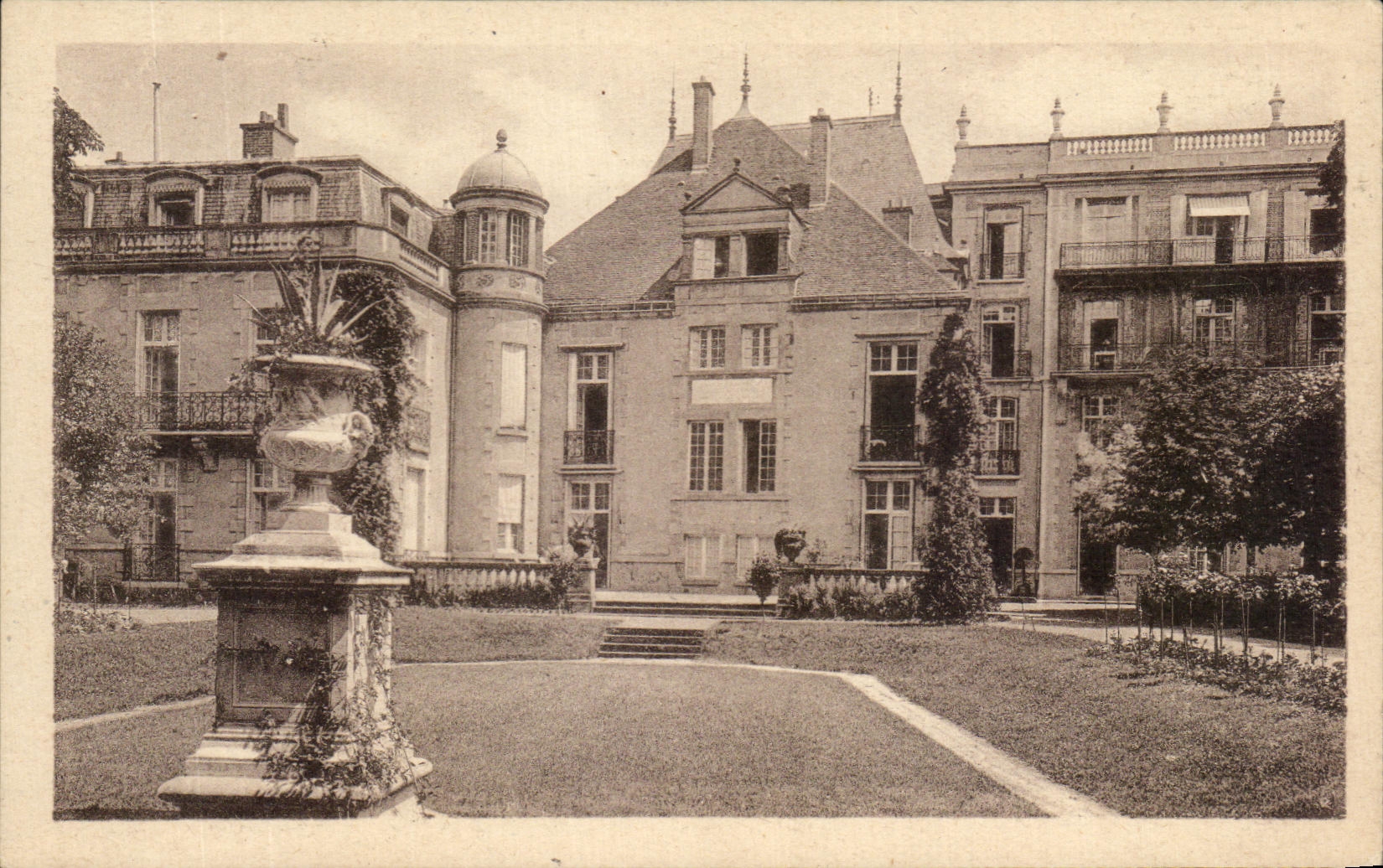 CPA Vichy Hotel Sevigne