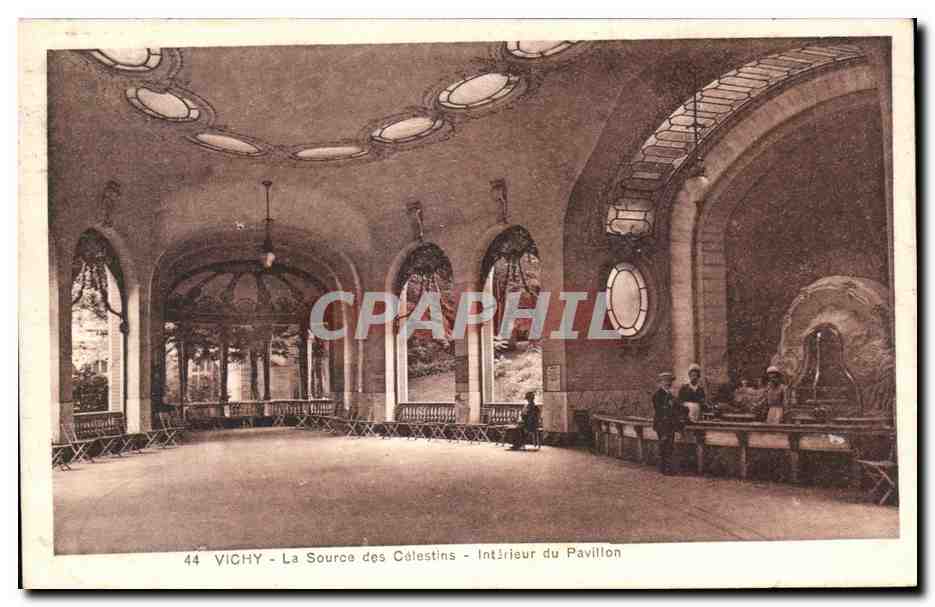 CPA Vichy Le Source des Calestins Interieur du Pavillon